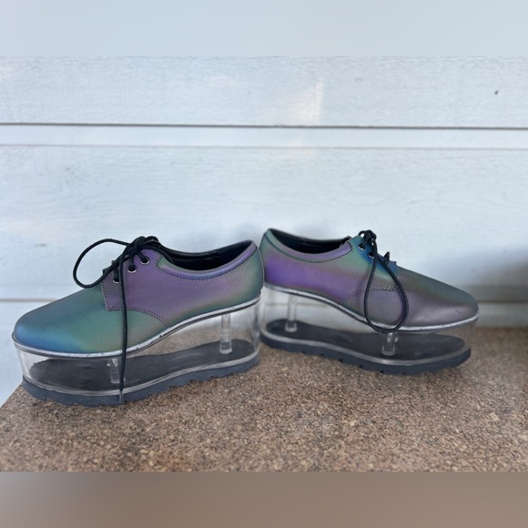 RARE! Limited edition Reflective YRU Qloud shoes. New/never worn. - Picture 2 of 10